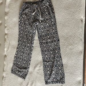 Kiss & Cry linen blend casual pants, size medium